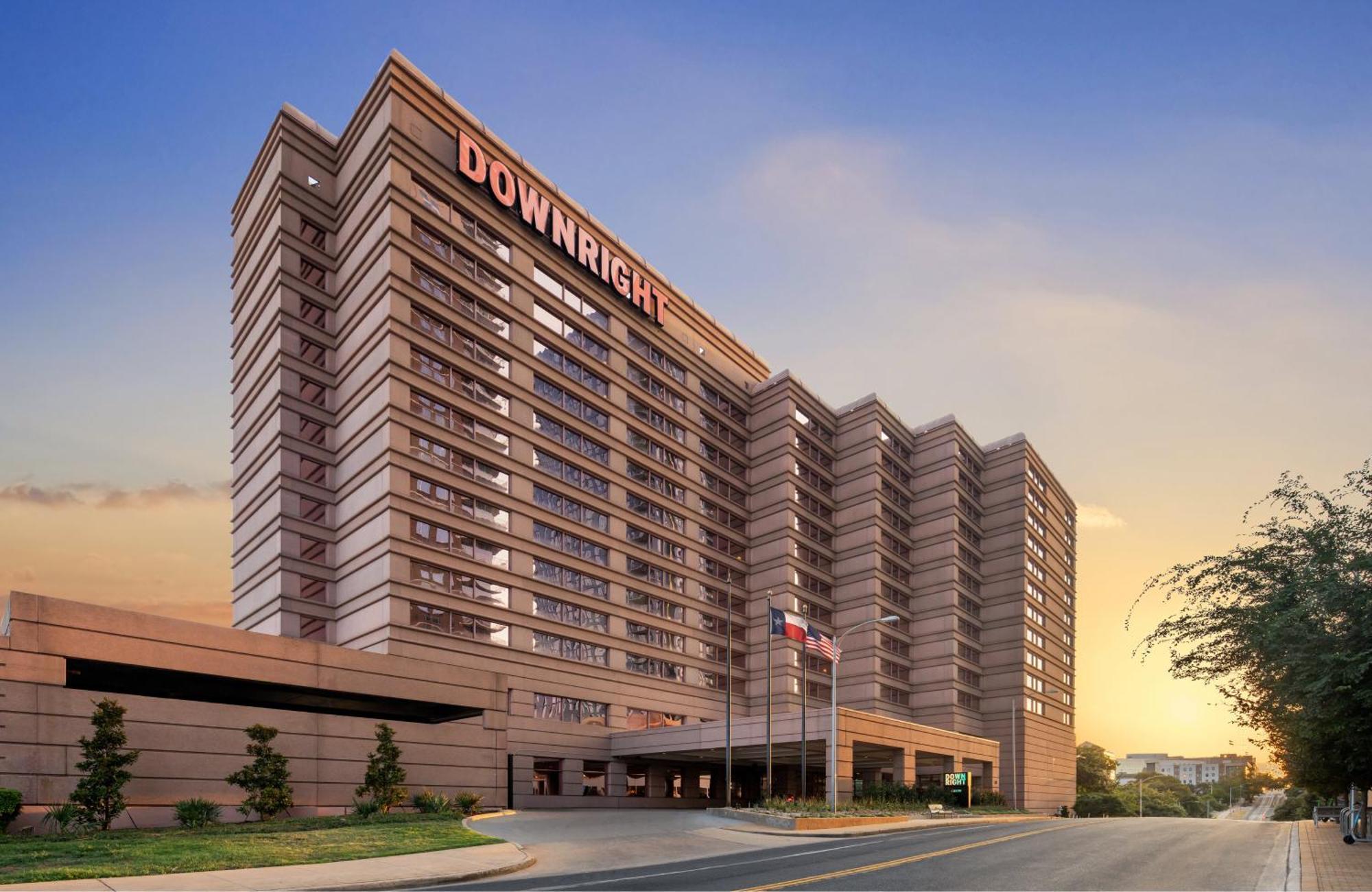 Downright Austin, A Renaissance Hotel Екстериор снимка