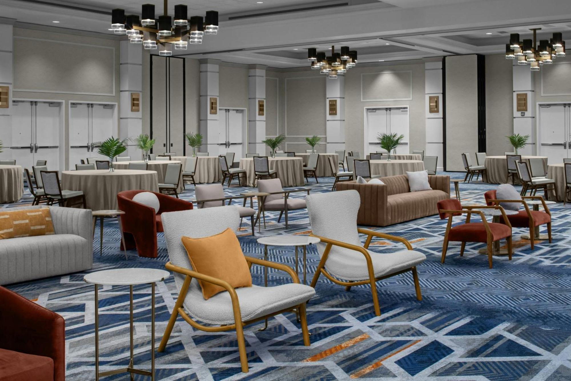Downright Austin, A Renaissance Hotel Екстериор снимка